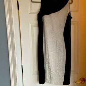 Joseph Ribkoff dress. Black and White